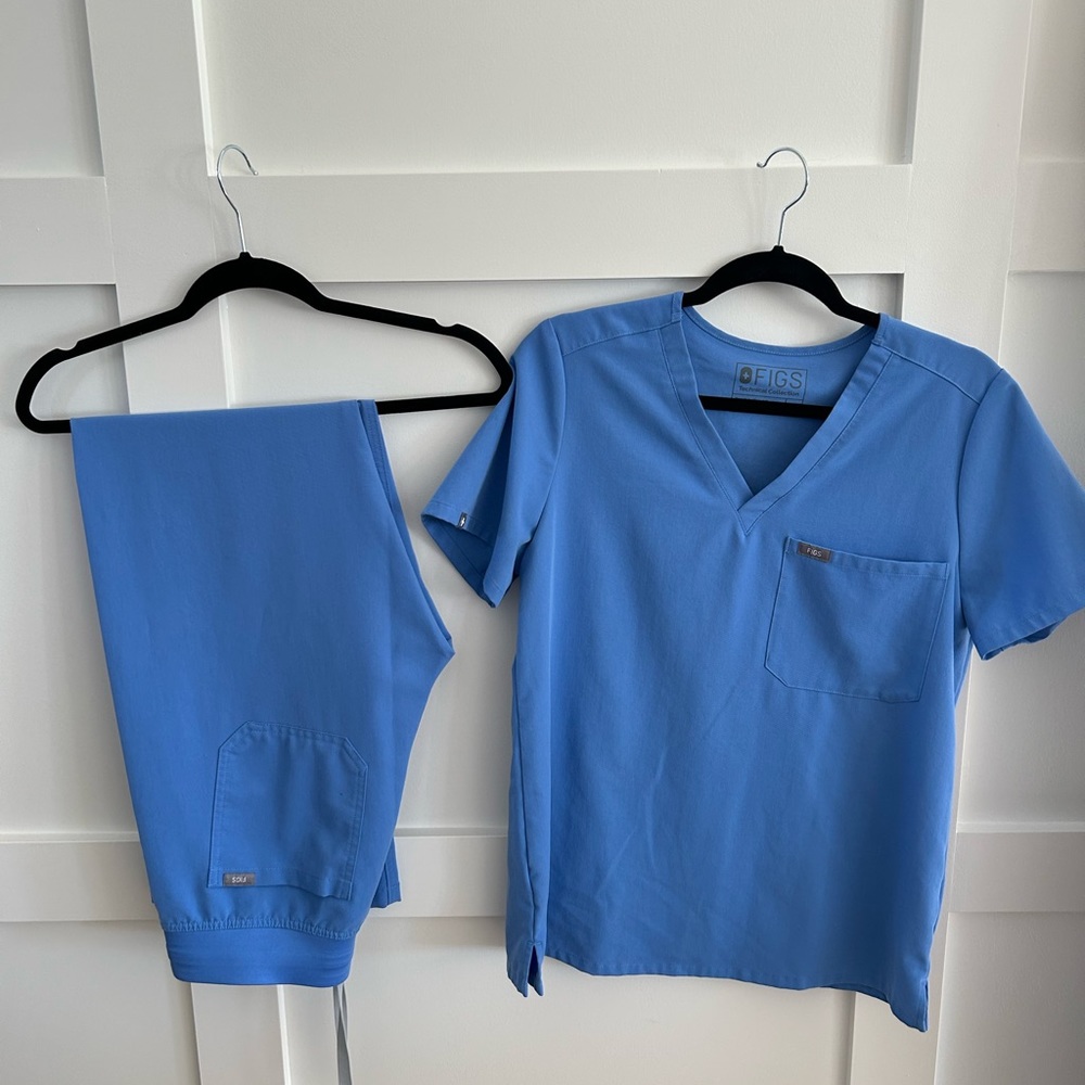 Figs scrubs